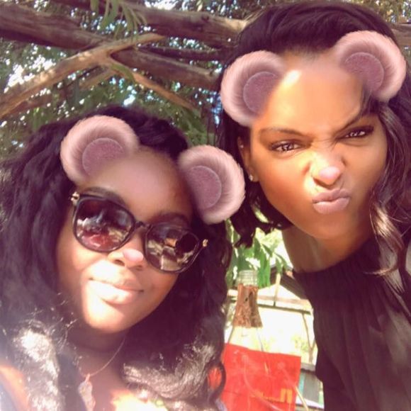 Meet your Posher, Melissa - Picture 1 of 1